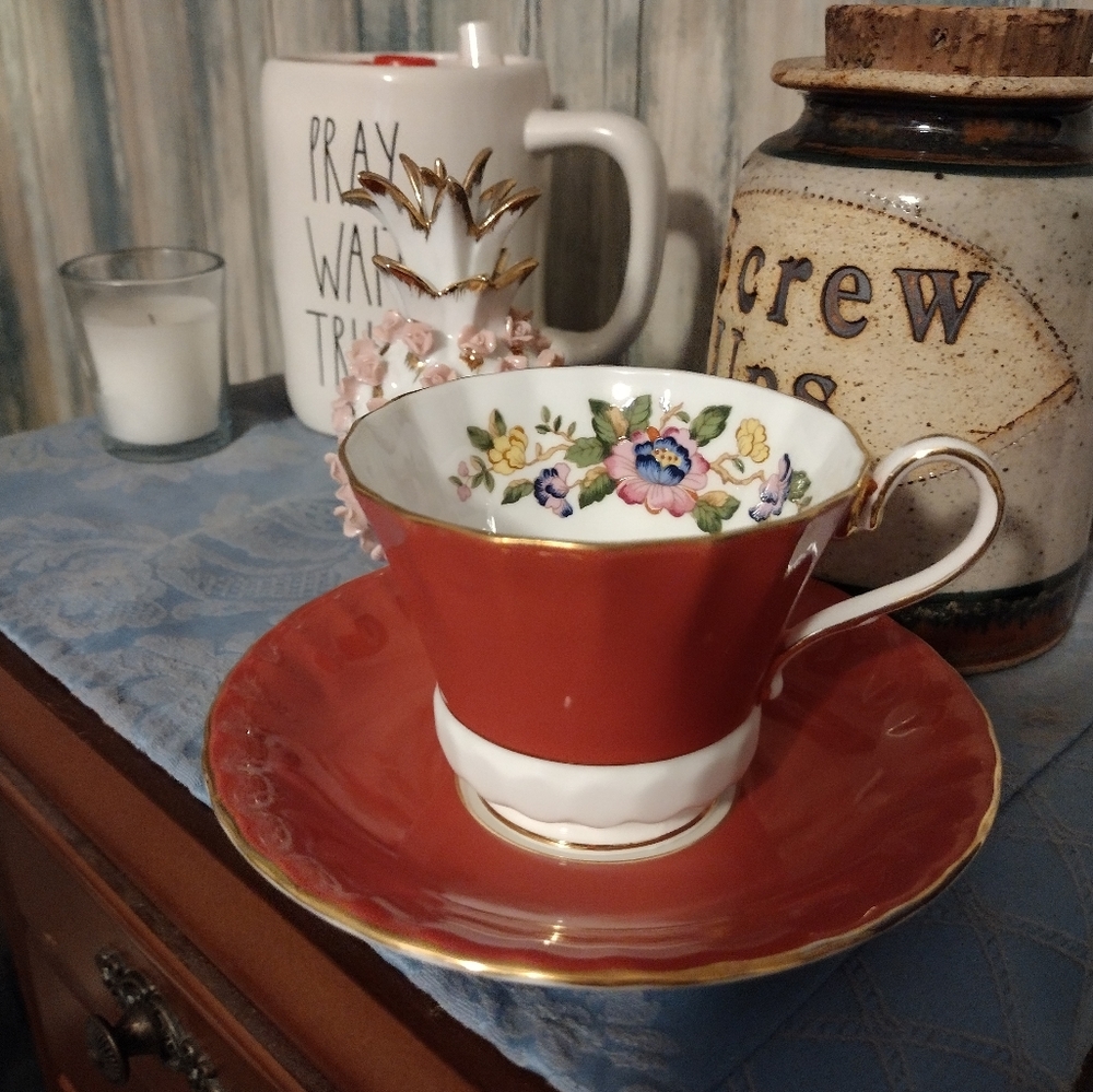 Aynsley tea cup/saucer